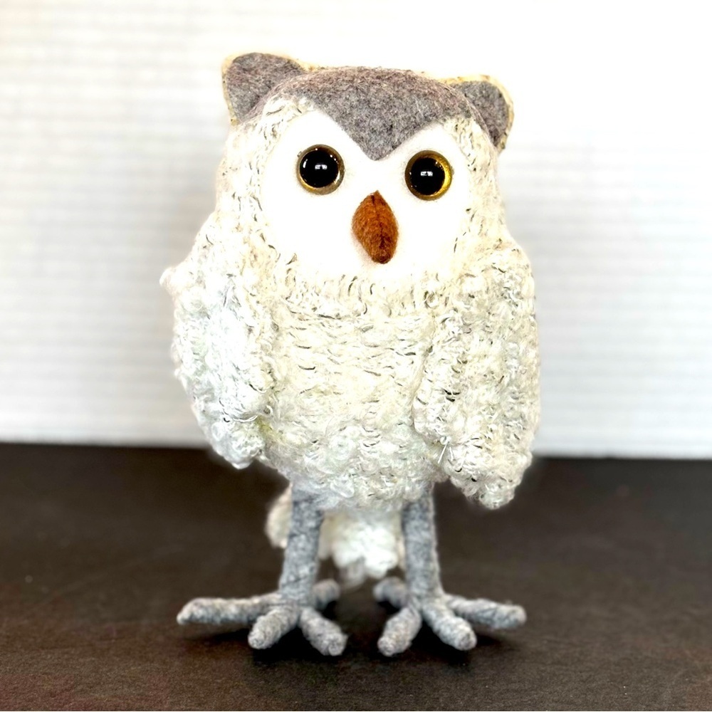 Decorative White Snowy Owl Decor Free Standing Has Ornament String 6.5”